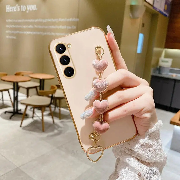 Love Heart Bracelet Case for Samsung S9/S10/S20/S21/S22/S23, Note 9/10/20 Ultra with Decorative Charm