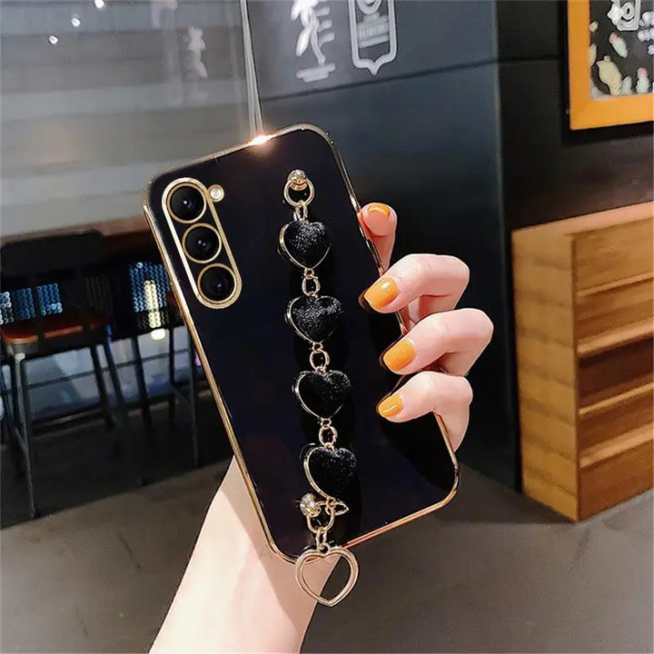 Love Heart Bracelet Case for Samsung S9/S10/S20/S21/S22/S23, Note 9/10/20 Ultra with Decorative Charm
