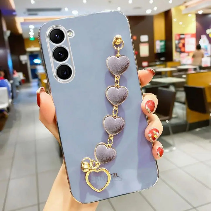 Love Heart Bracelet Case for Samsung S9/S10/S20/S21/S22/S23, Note 9/10/20 Ultra with Decorative Charm